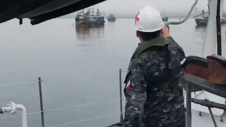 Hoy tuve el honor de subirme a la patrullera de Coquimbo junto a la Armada de Chile 🚤⚓.@armada_
